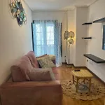 El Escudo Centro * ריבאדסלה