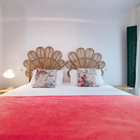 El Escudo Centro Apartment